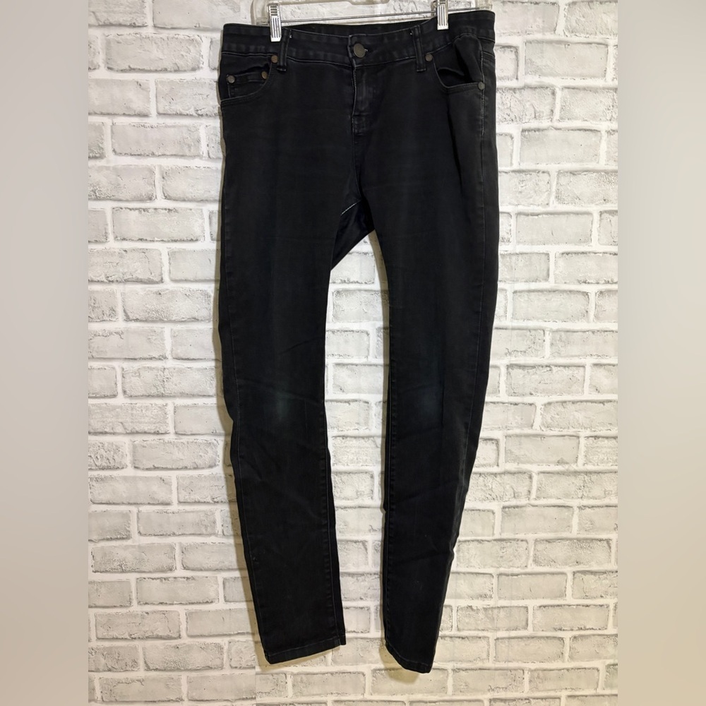 Costa Blanca women’s Black Skinny denim Jeans, size 31